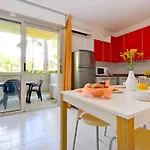 Апартаменты Parco Hemingway-25 By Interhome Линьяно-Саббьядоро